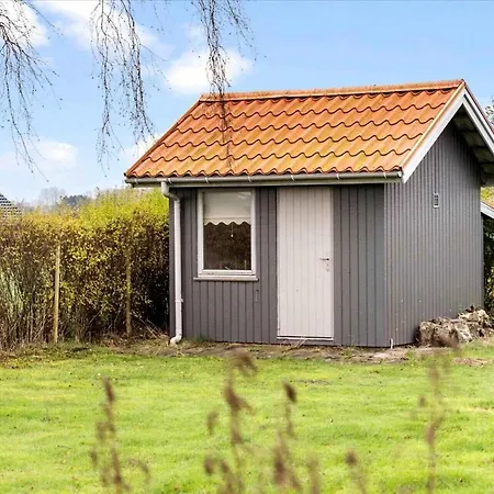 Ferienhaus Lovely On The At Torreso